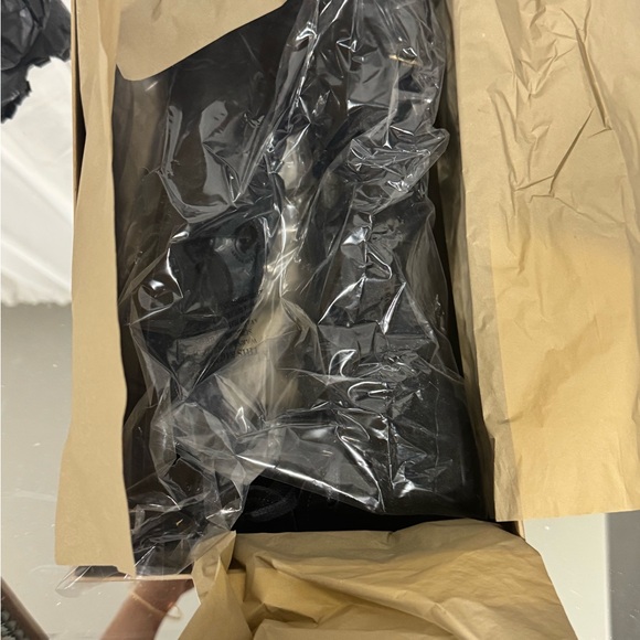 Burberry Black Lace-Up Flats - Picture 4 of 5